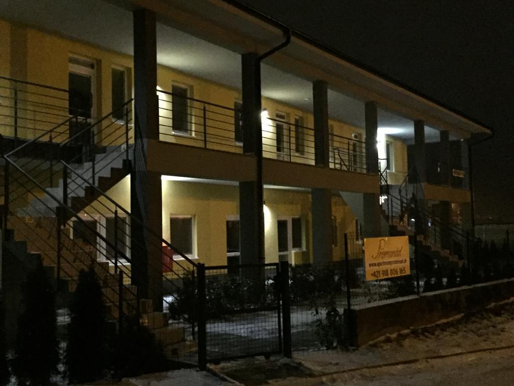 Promenád apartmán Velky Meder Exterior foto