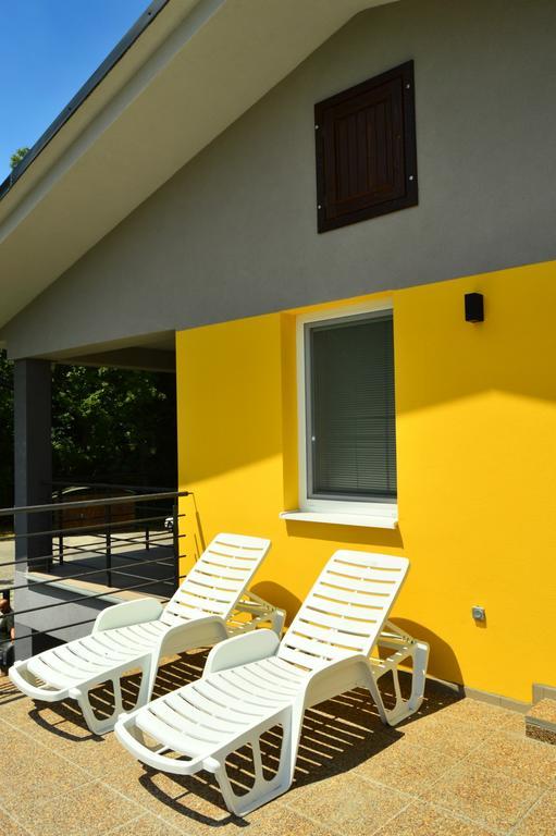 Promenád apartmán Velky Meder Exterior foto